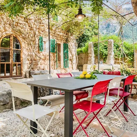 Busquera Villa *